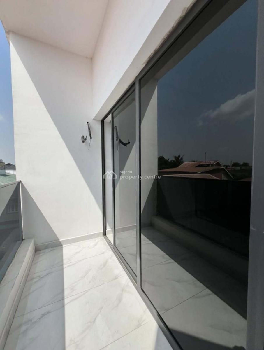 Beautiful 3 Bedroom Apartment, Lekki Phase 1, Lekki, Lagos, Flat / Apartment for Rent