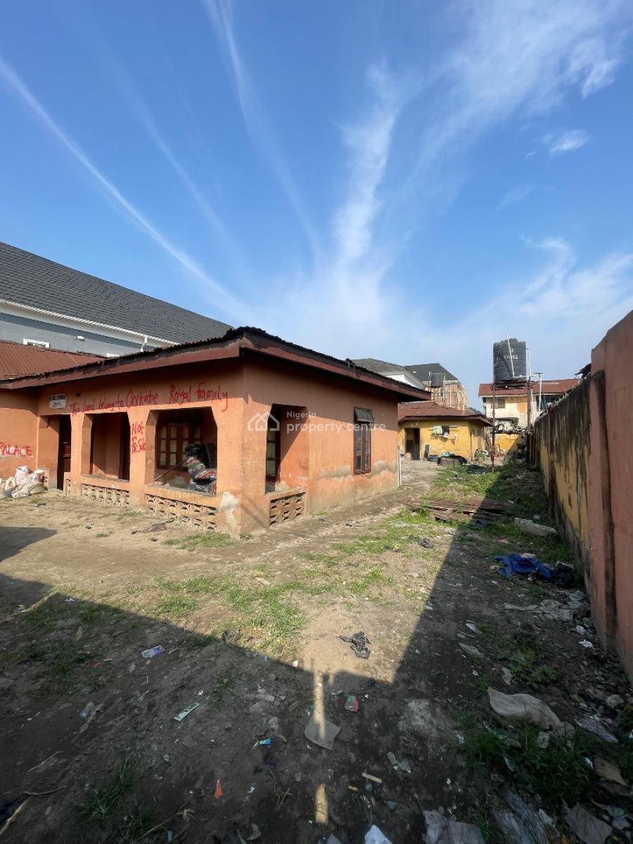 Bungalow in a Perfect Neighborhood Up for Suitable Mixed Use, Surulere, Lagos, Mixed-use Land for Sale