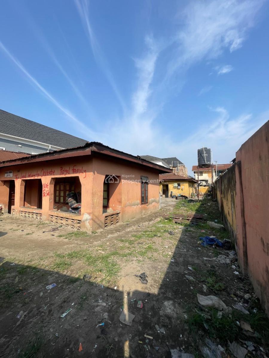 Bungalow in a Perfect Neighborhood Up for Suitable Mixed Use, Surulere, Lagos, Mixed-use Land for Sale