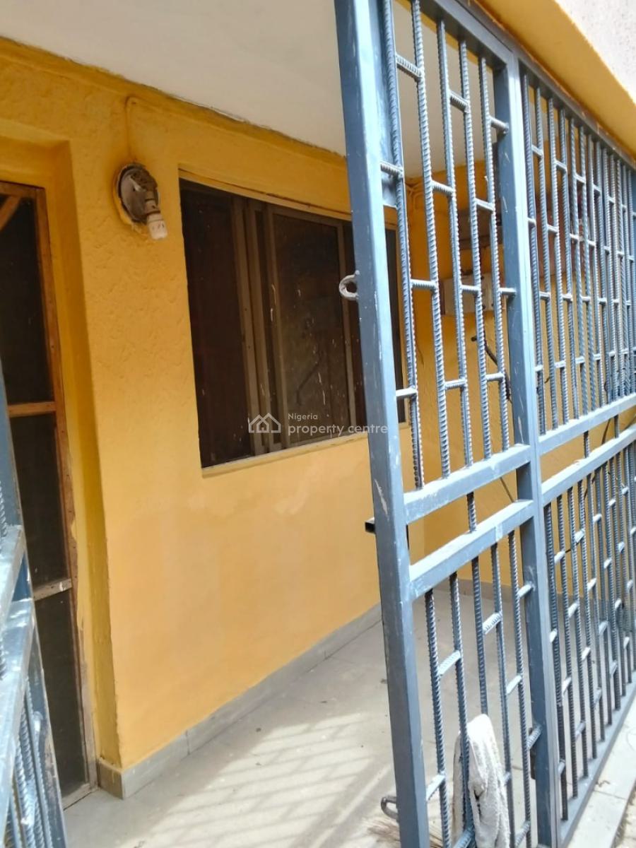 2 Bedroom Flat, Ground Floor at Palmgrove,, 2 Bedroom Flat, Ground Floor at Palmgrove,, Palmgrove, Shomolu, Lagos, Flat / Apartment for Rent
