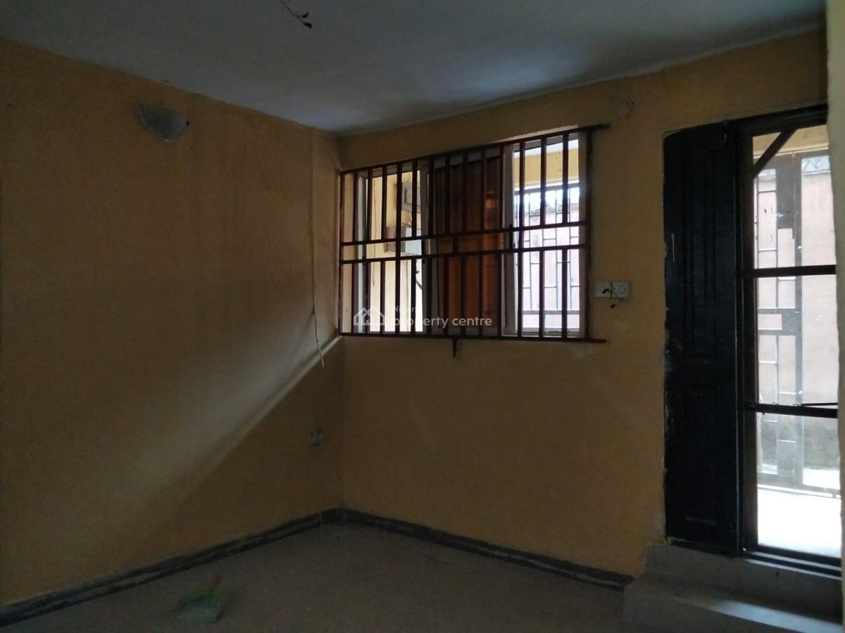 2 Bedroom Flat, Ground Floor at Palmgrove,, 2 Bedroom Flat, Ground Floor at Palmgrove,, Palmgrove, Shomolu, Lagos, Flat / Apartment for Rent