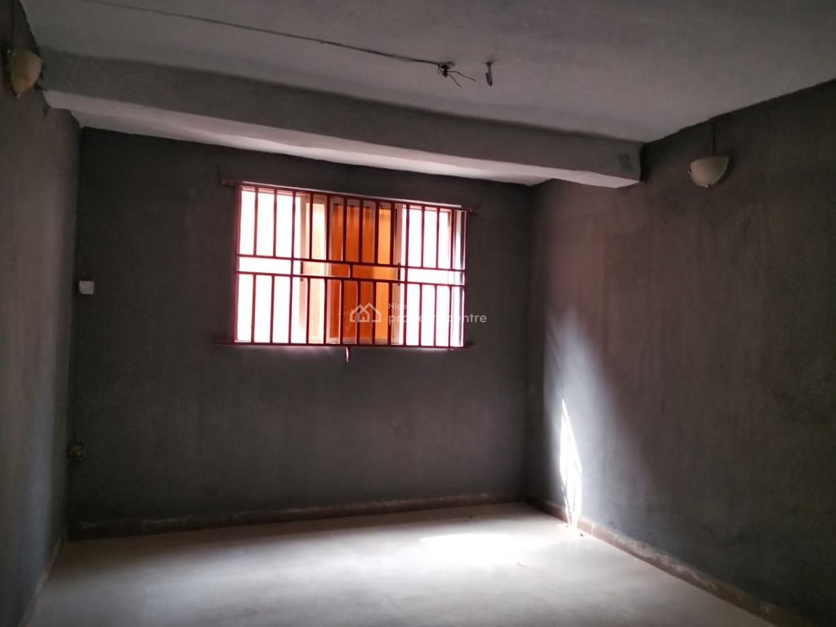 2 Bedroom Flat, Ground Floor at Palmgrove,, 2 Bedroom Flat, Ground Floor at Palmgrove,, Palmgrove, Shomolu, Lagos, Flat / Apartment for Rent