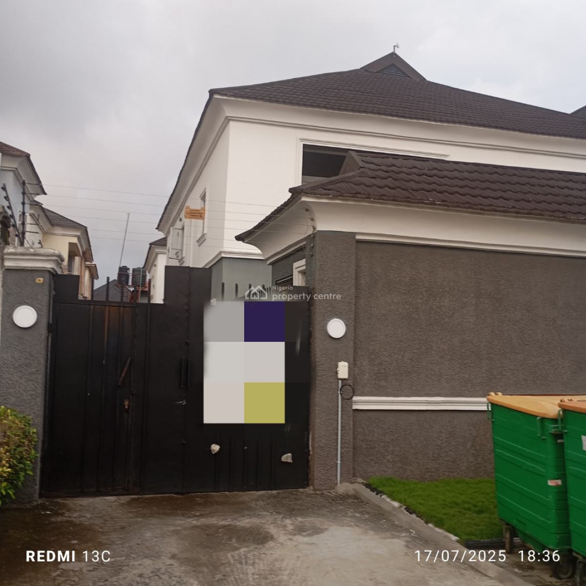 3 Bedroom Standard Apartment in a Well Secured Estate, Chevron, Lekki, Lagos, Flat / Apartment for Rent