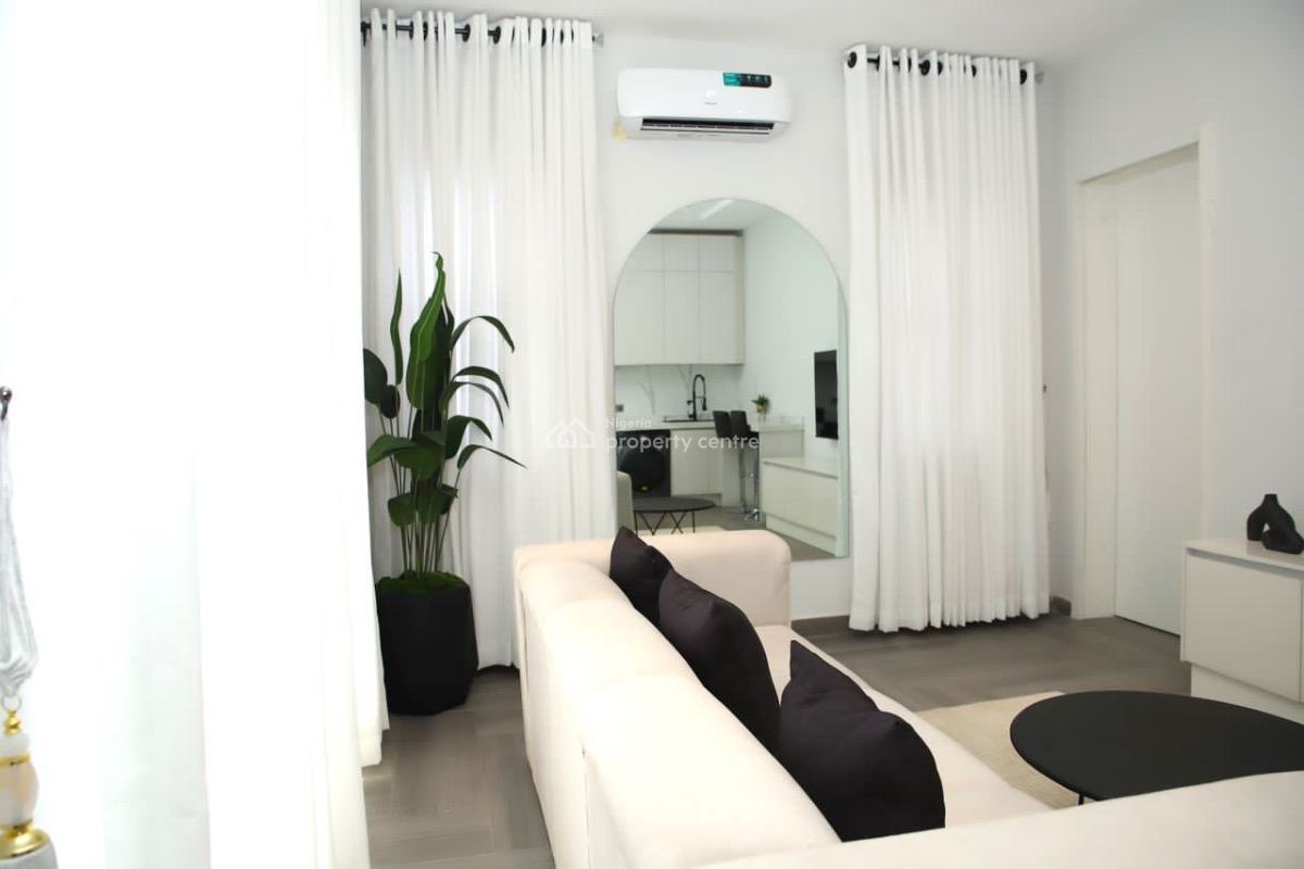 Book This Cute 🥰  Luxurious 2 Bedroom Apartment, Lekki Phase 1, Lekki, Lagos, Flat / Apartment Short Let