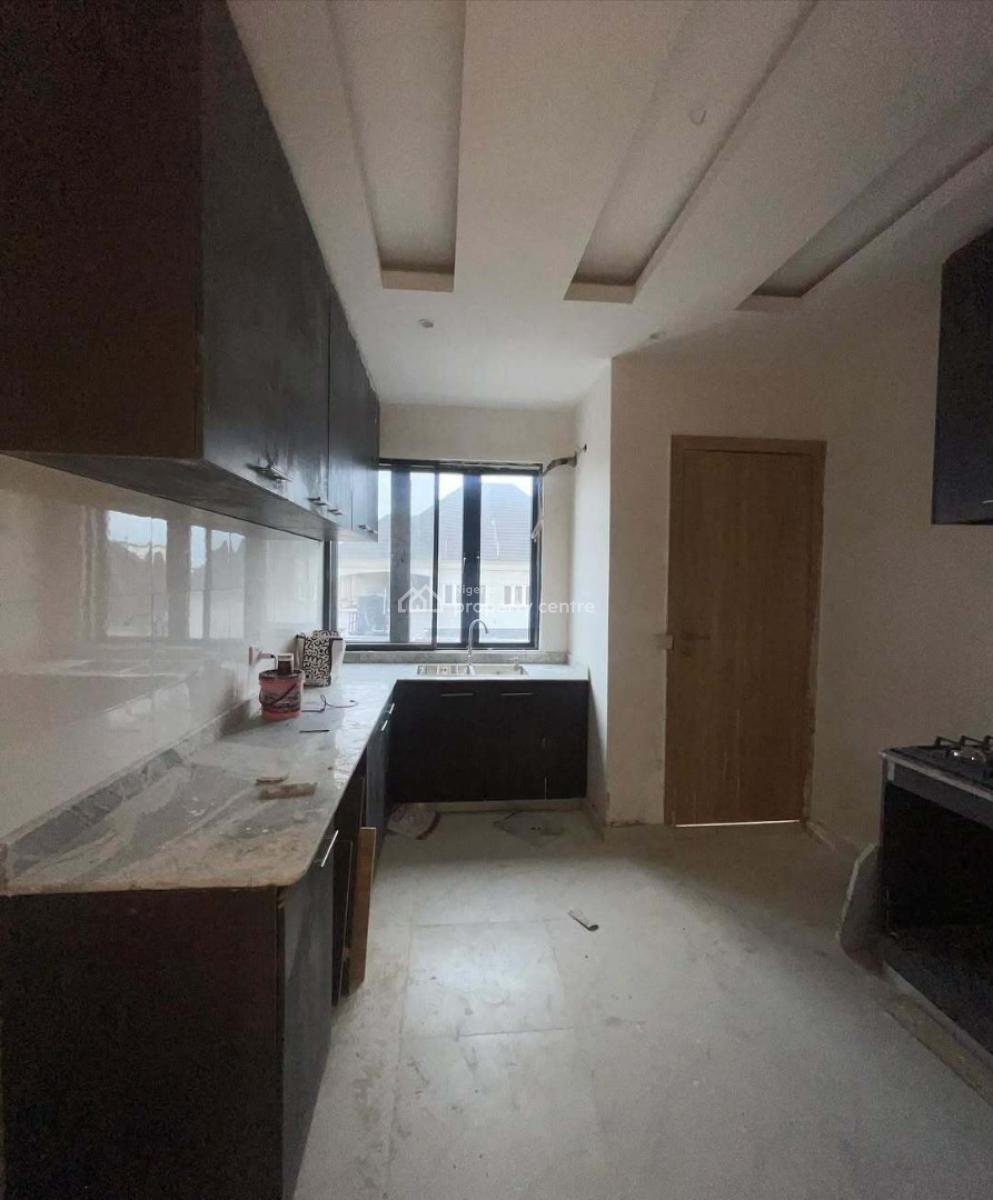 Brand New 3 Bedroom Apartment, Ologolo, Lekki, Lagos, Flat / Apartment for Rent