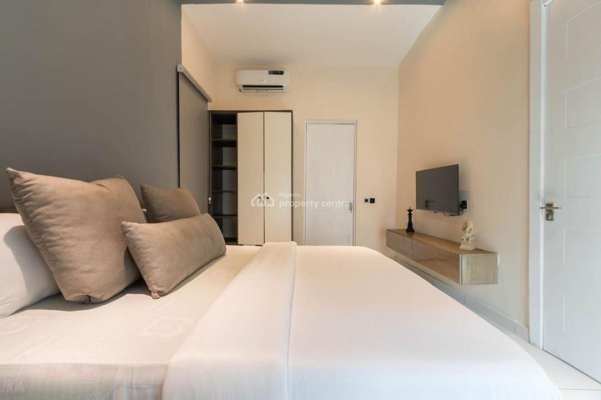 : 3 Bedroom Luxury Waterfront Apartment Available for Booking  From to, Lekki Phase 1, Lekki, Lagos, Flat / Apartment Short Let