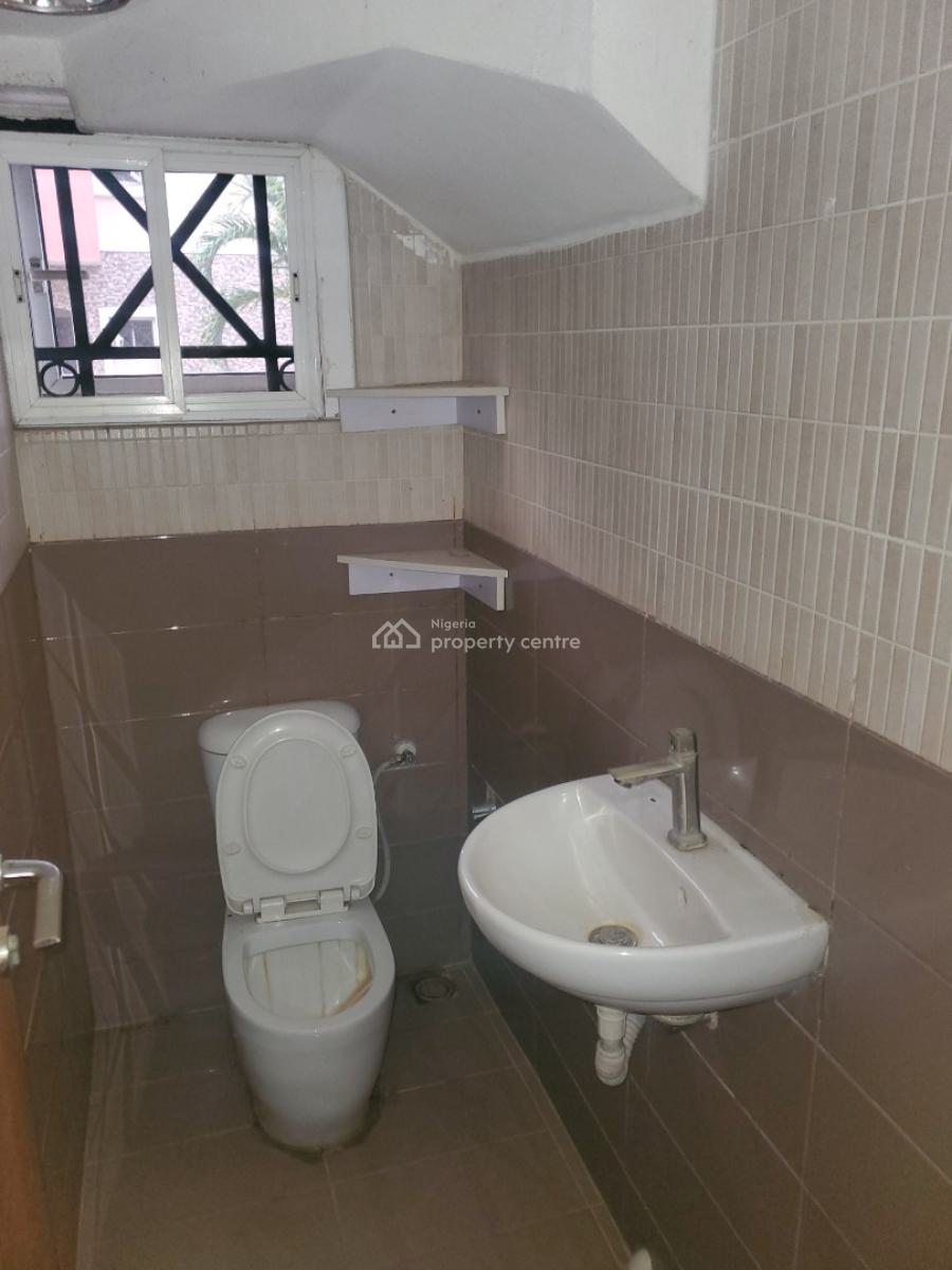 Well Maintained 3 Bedroom Terrace Duplex, Osapa London, Osapa, Lekki, Lagos, Terraced Duplex for Sale