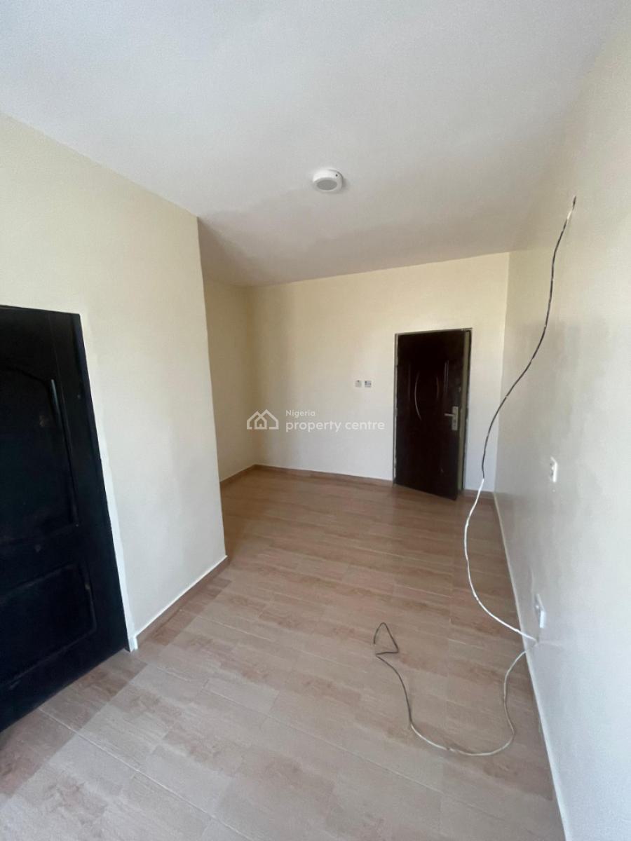 Almost Brand New 3 Bedroom Flat Upstairs in in a Nice Estate, Badore, Ajah, Lagos, House for Rent