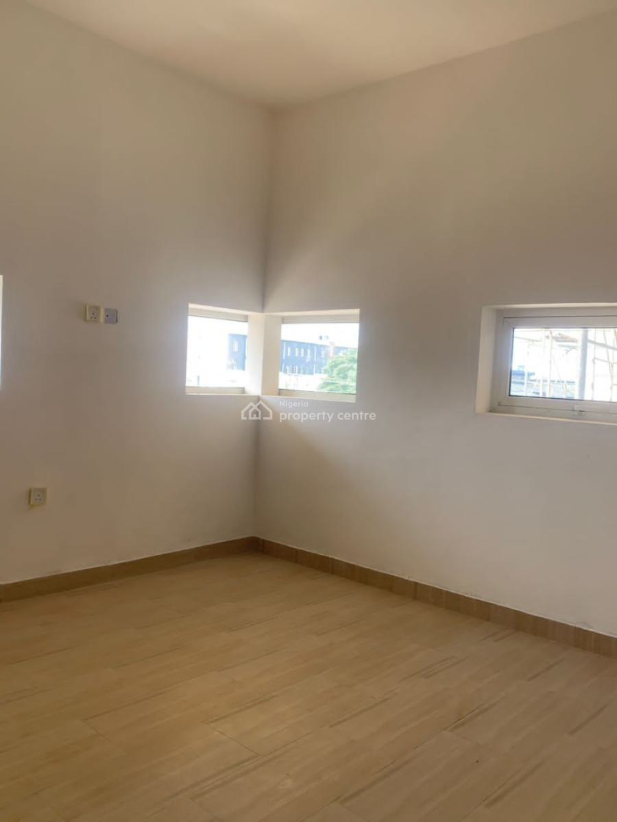 Almost Brand New 3 Bedroom Flat Upstairs in in a Nice Estate, Badore, Ajah, Lagos, House for Rent