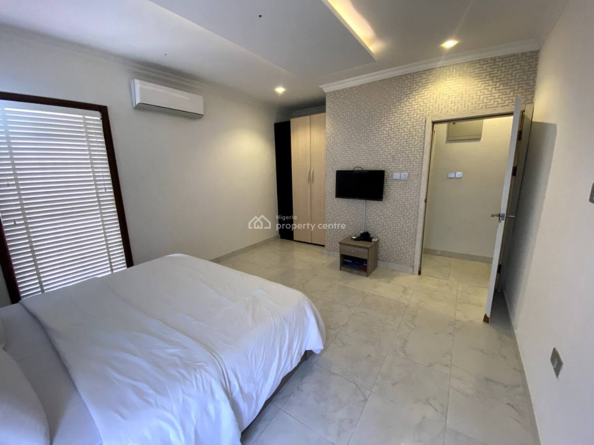 Luxury 1 Bedroom Flat Pent House with Terrace Balcony, U3 Estate, Lekki Phase 1, Lekki, Lagos, Flat / Apartment for Rent