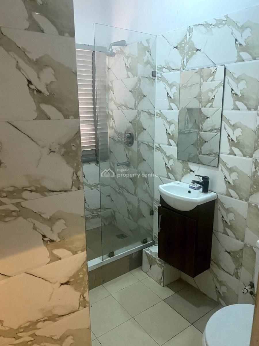Luxury 1 Bedroom Flat Pent House with Terrace Balcony, U3 Estate, Lekki Phase 1, Lekki, Lagos, Flat / Apartment for Rent