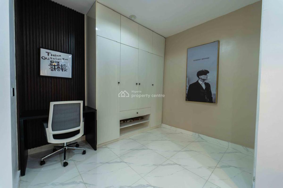 Exotic 2-bedroom+bq Apartment with Ps5, Pool & Gym, Off Elegushi Palace Road, Ikate Elegushi, Lekki, Lagos, Flat / Apartment Short Let