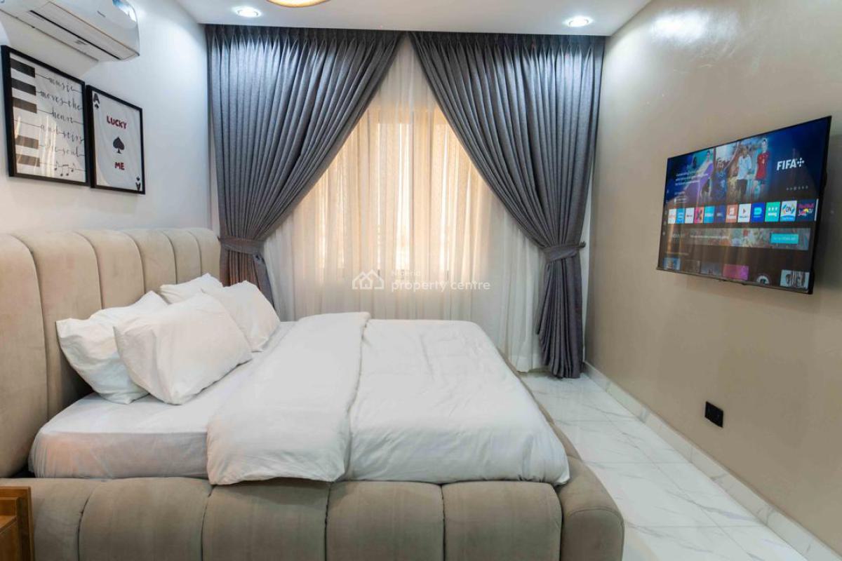 Exotic 2-bedroom+bq Apartment with Ps5, Pool & Gym, Off Elegushi Palace Road, Ikate Elegushi, Lekki, Lagos, Flat / Apartment Short Let