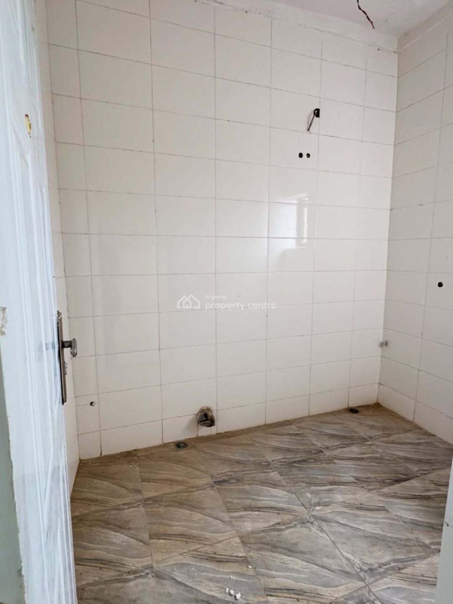 3 Bedrooms Apartment with a Dining Area & a Bq, Life Camp, Abuja, Flat / Apartment for Rent