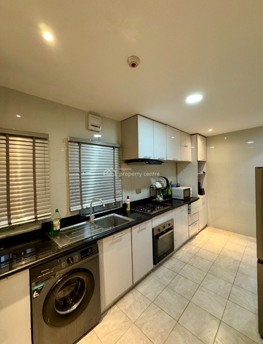 Exquisite 2 Bedroom Apartment, Freedom Way Road, Lsdpc Estate, Lekki Phase 1, Lekki, Lagos, Flat / Apartment Short Let