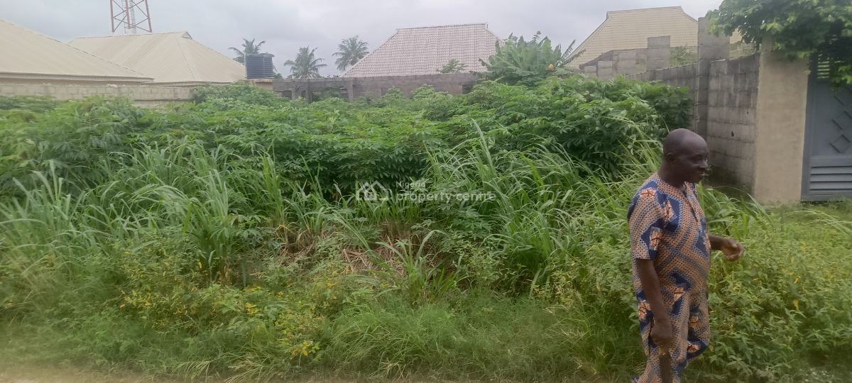 Full Plot of Level Dry Land with Uncompleted 3bedroom Setback, Glory Estate, Bayeku, Igbogbo, Ikorodu, Lagos, Residential Land for Sale