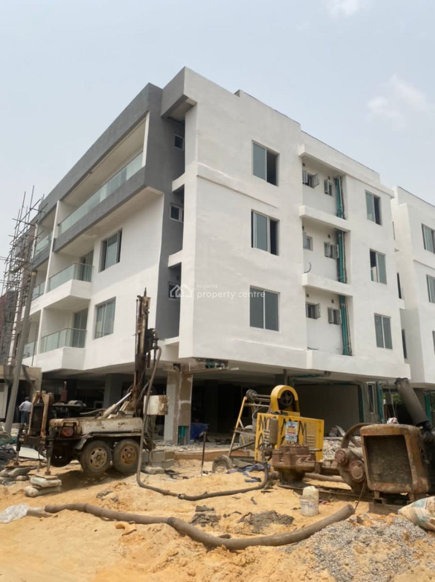 2 Bedroom Apartment with Boys Quarters, Yaba, Lagos, Flat / Apartment for Sale