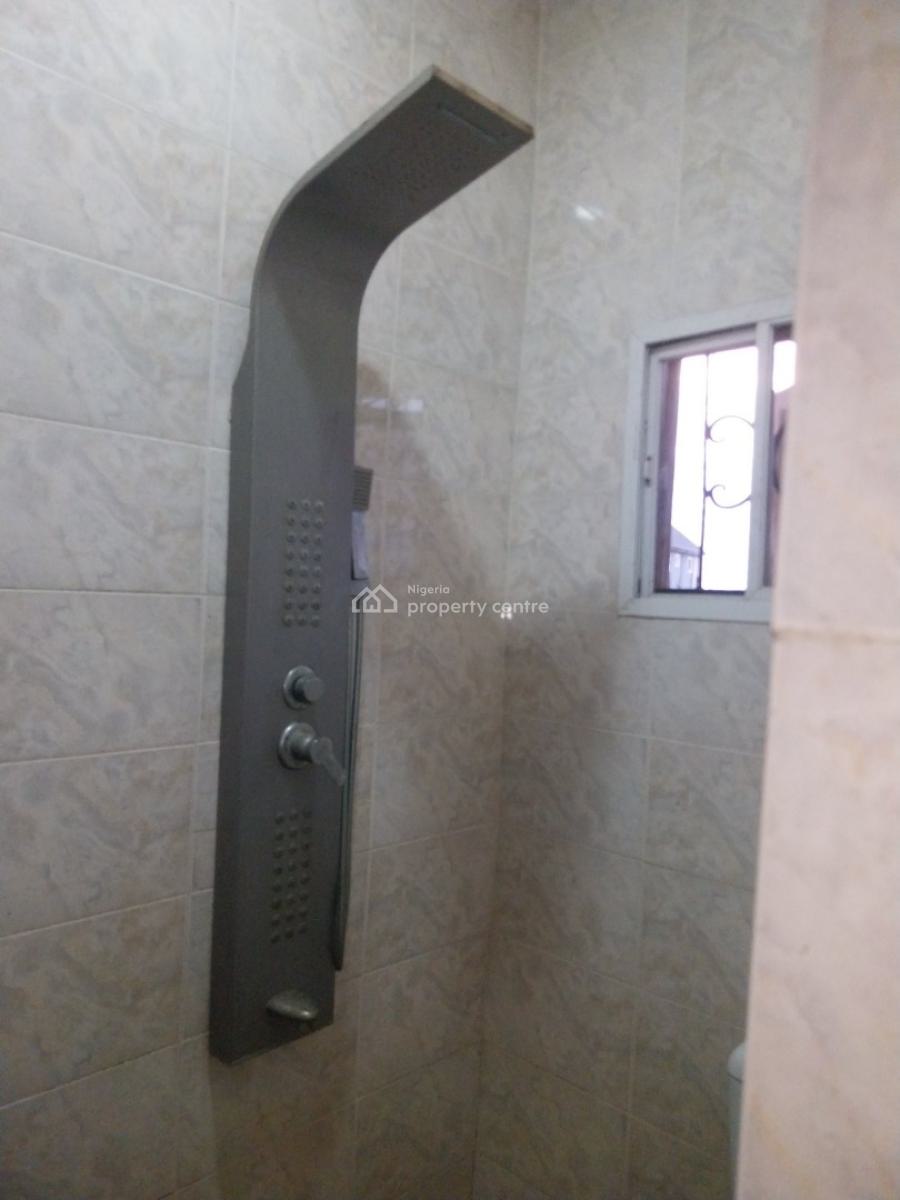 Lovely  3bedroom  Flat at Magboro  Via Ojodu Berger, Magboro, Magboro, Ogun, Flat / Apartment for Rent