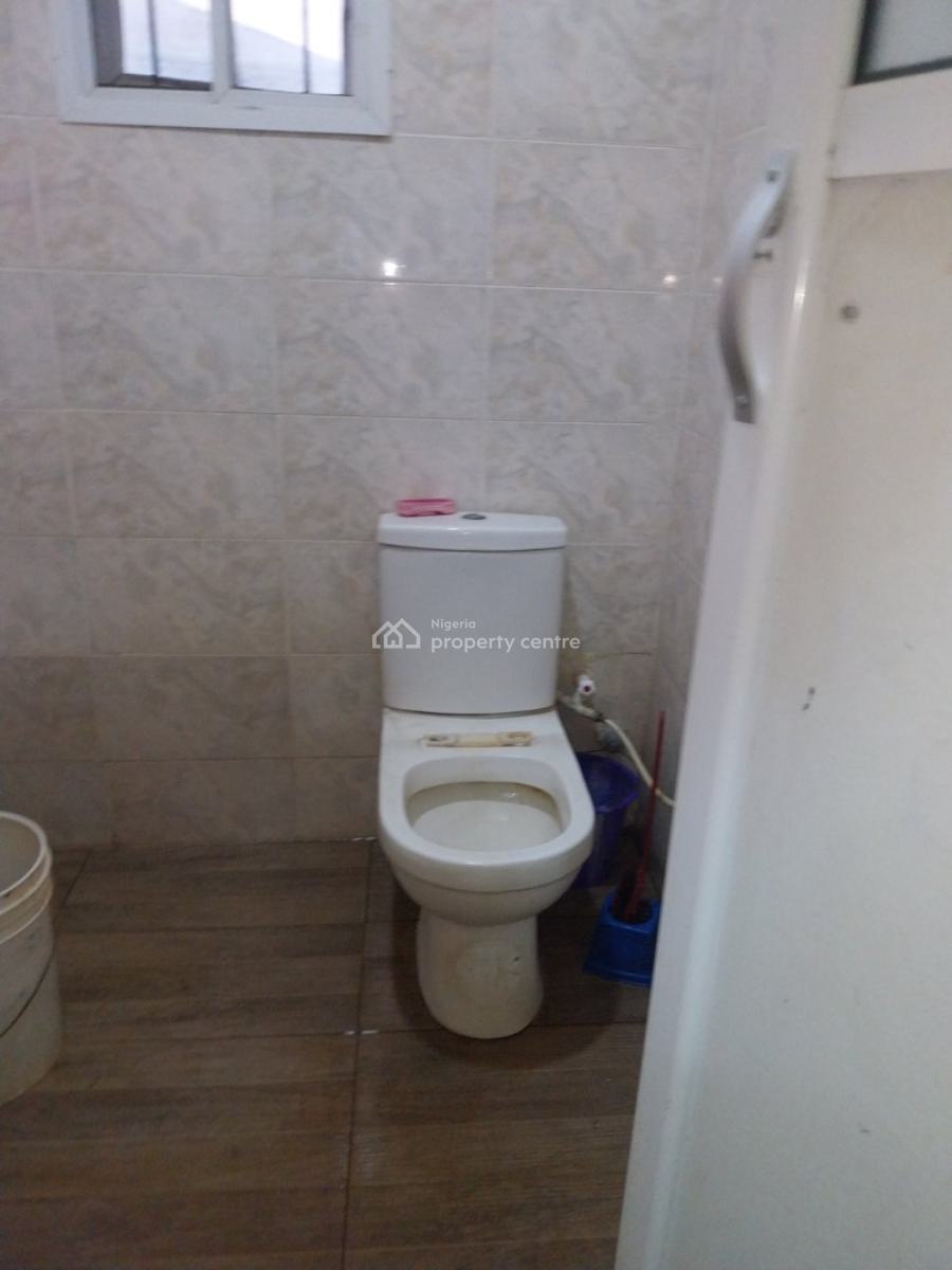 Lovely  3bedroom  Flat at Magboro  Via Ojodu Berger, Magboro, Magboro, Ogun, Flat / Apartment for Rent