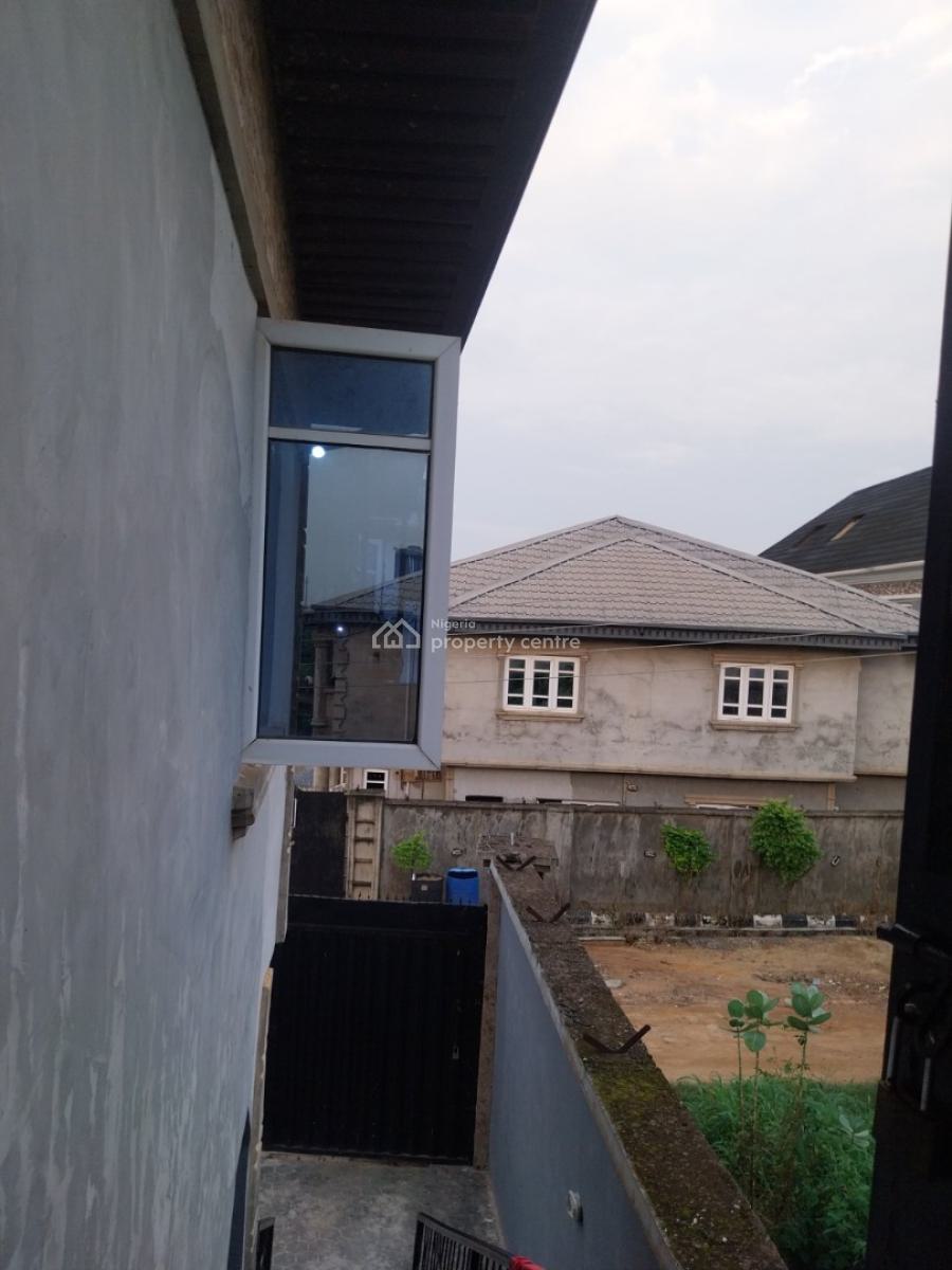 Lovely  3bedroom  Flat at Magboro  Via Ojodu Berger, Magboro, Magboro, Ogun, Flat / Apartment for Rent