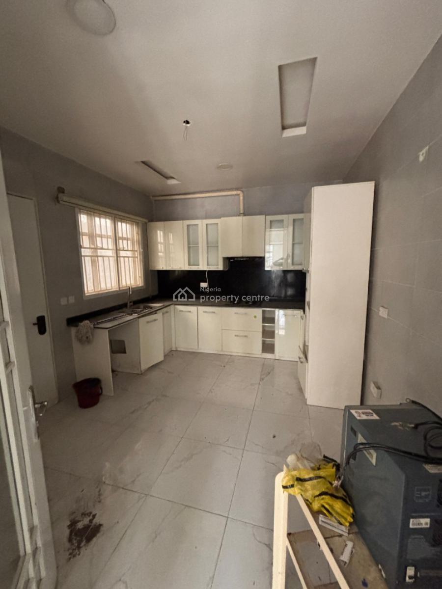 Nice 2 Bedroom Serviced Apartment Suitable for Airbnb Investment, Lekki Phase 1, Lekki, Lagos, Flat / Apartment for Sale
