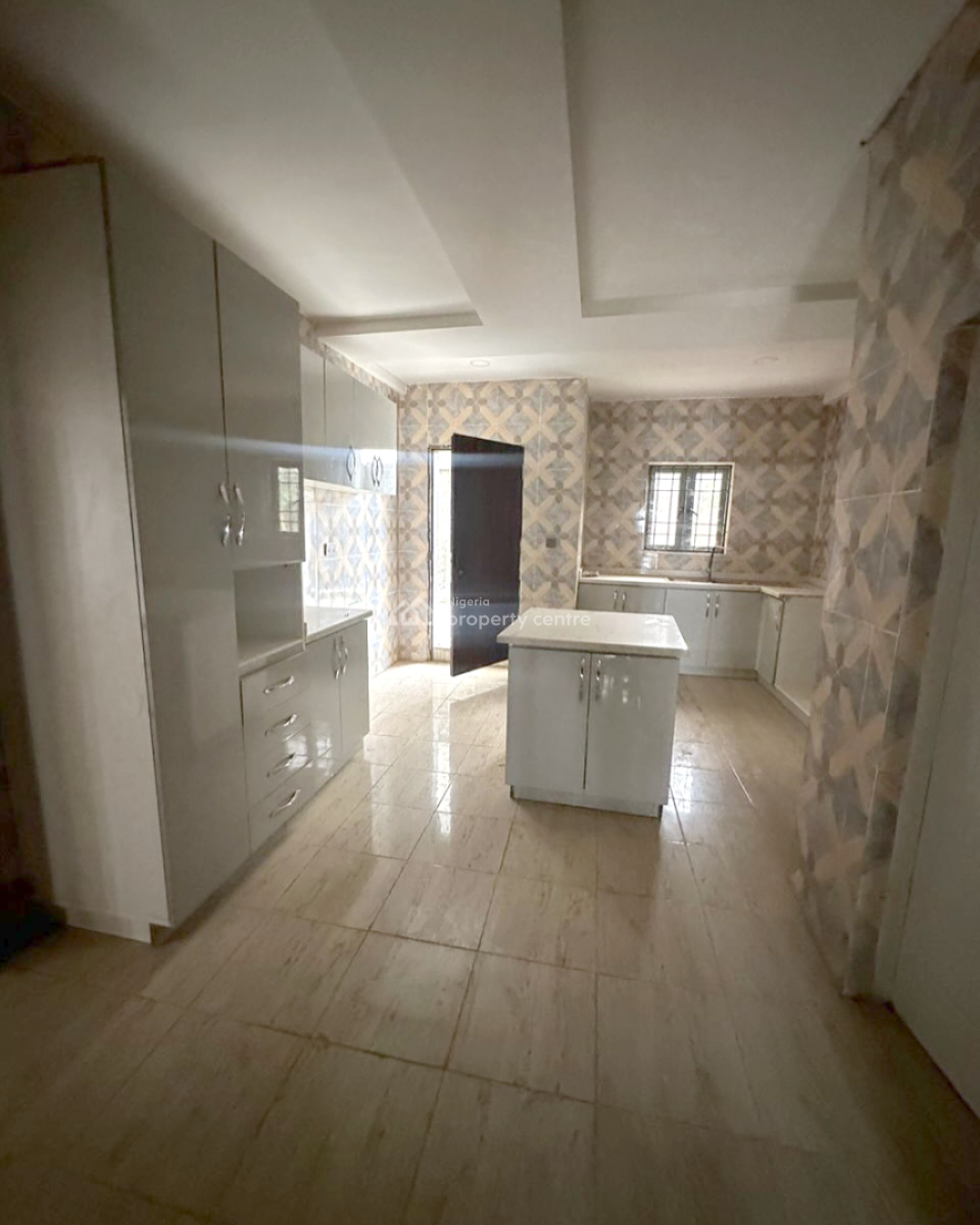 Urgent Offer: 5 Bedroom Detached Duplex in Lovely Location, Jahi By Navy Quarters, Jahi, Abuja, Detached Duplex for Sale