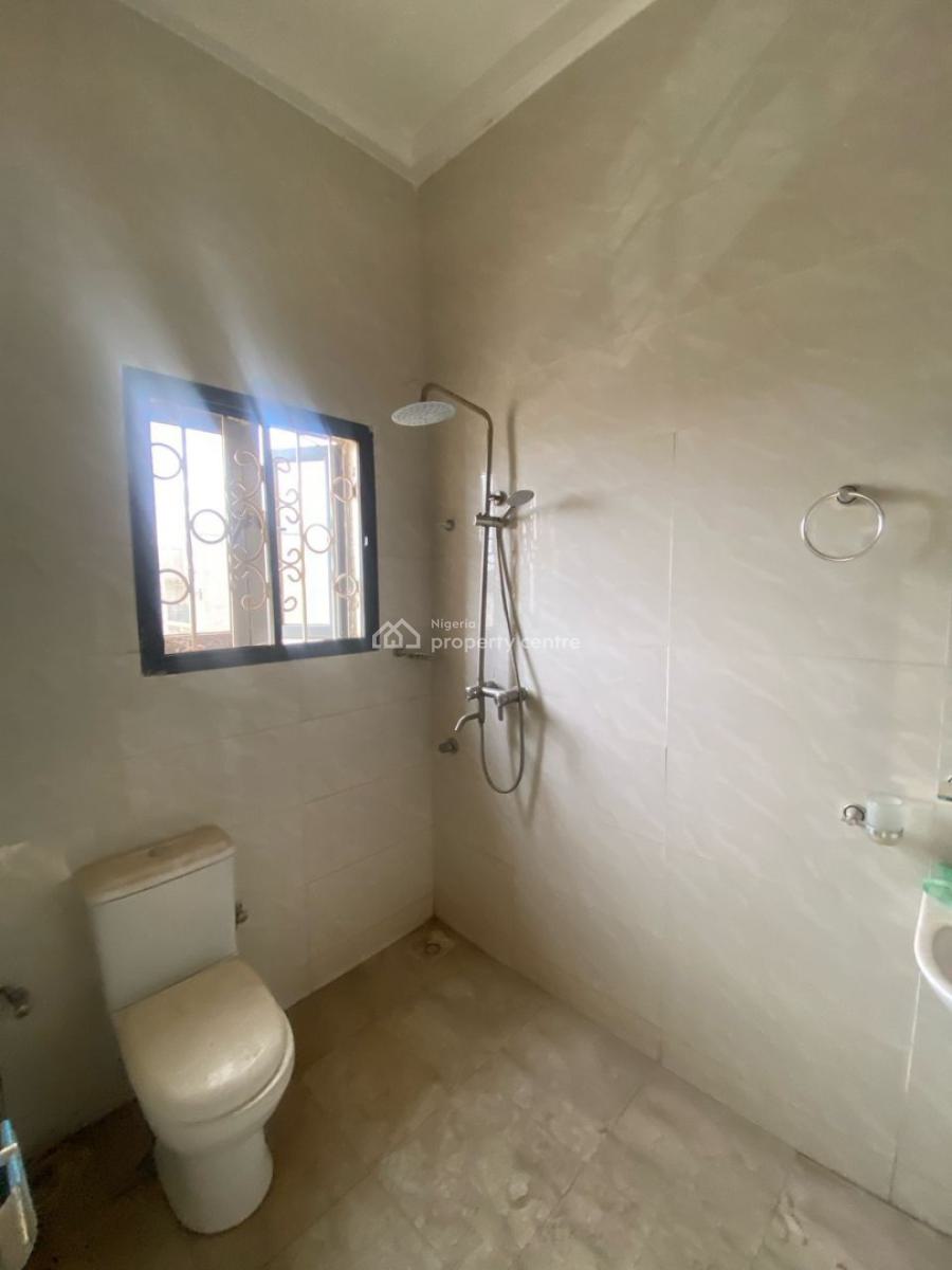 a Very Good Spacious 3bedroom Flat, Jahi District with a Well Tarred & Secured Environment., Jahi, Abuja, Flat / Apartment for Rent