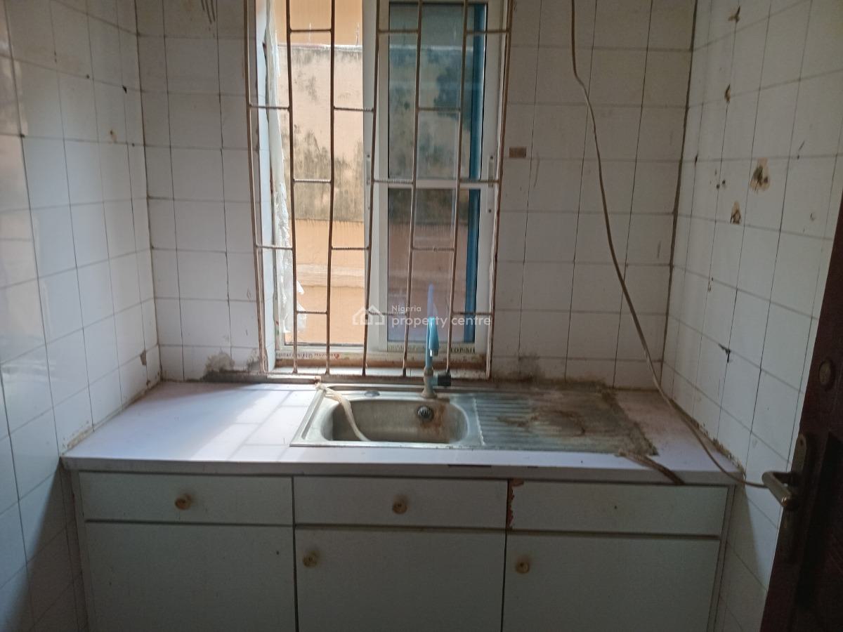 a Nice Mini Flat Apartment Within a Seren Estate, Badagry Street, Dolphin Estate,, Ikoyi, Lagos, Mini Flat (room and Parlour) for Rent