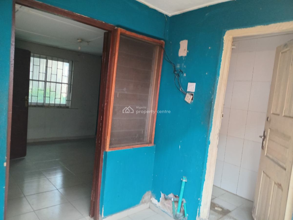 a Nice Mini Flat Apartment Within a Seren Estate, Badagry Street, Dolphin Estate,, Ikoyi, Lagos, Mini Flat (room and Parlour) for Rent