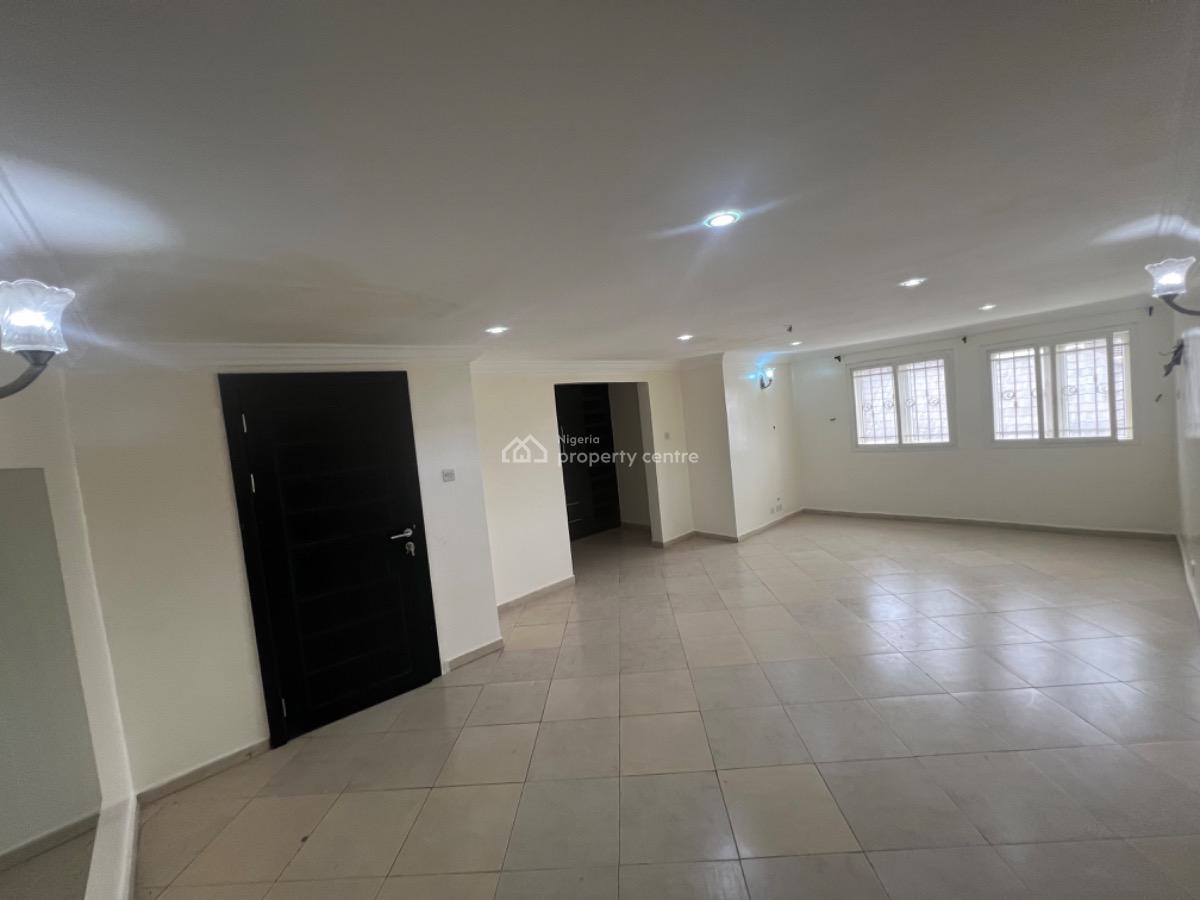 Luxury 2 Bedroom Flat with 1 Room Bq (8kva Solar Inverter), Lekki Phase 1, Lekki, Lagos, Flat / Apartment for Rent
