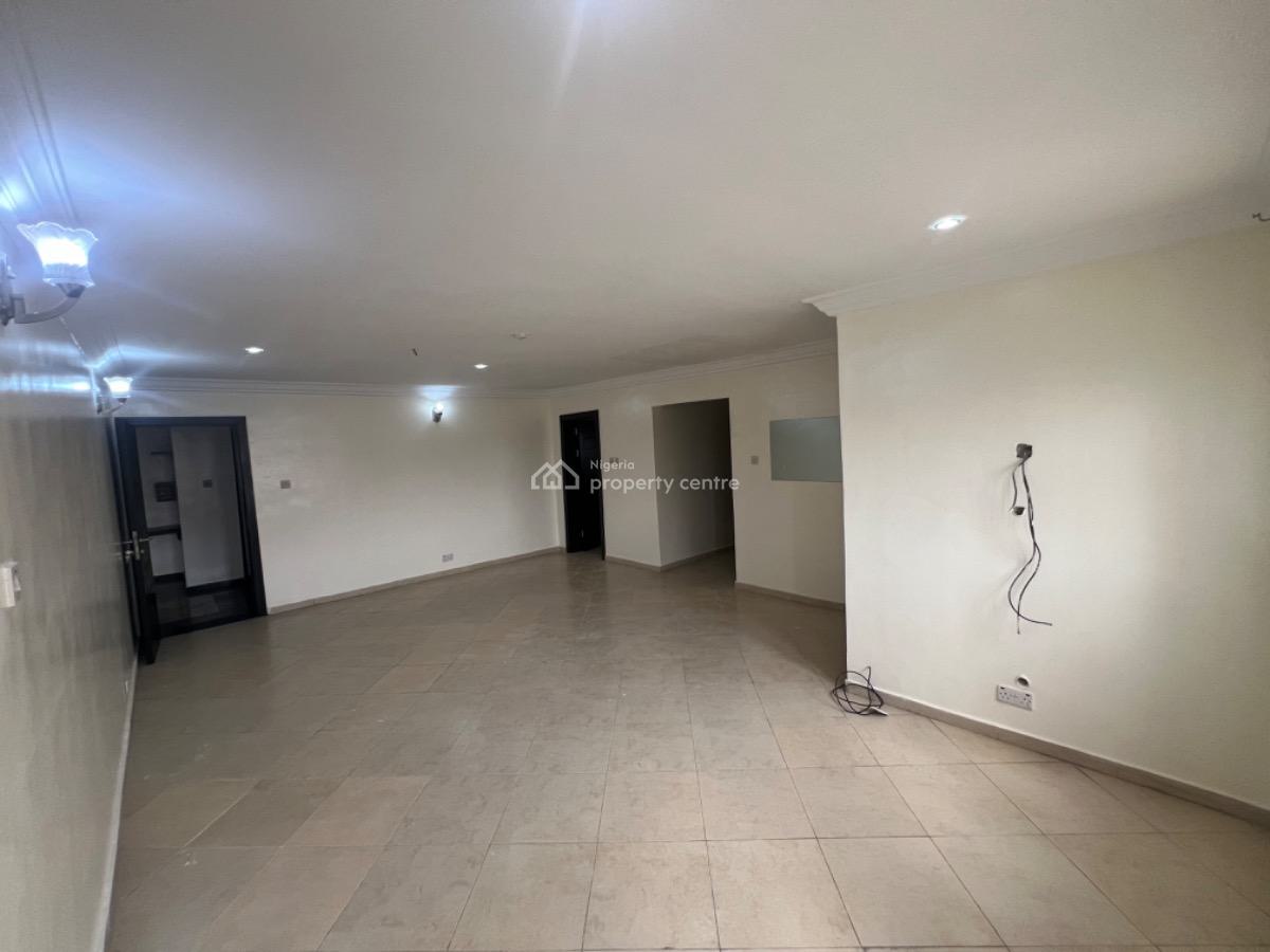 Luxury 2 Bedroom Flat with 1 Room Bq (8kva Solar Inverter), Lekki Phase 1, Lekki, Lagos, Flat / Apartment for Rent