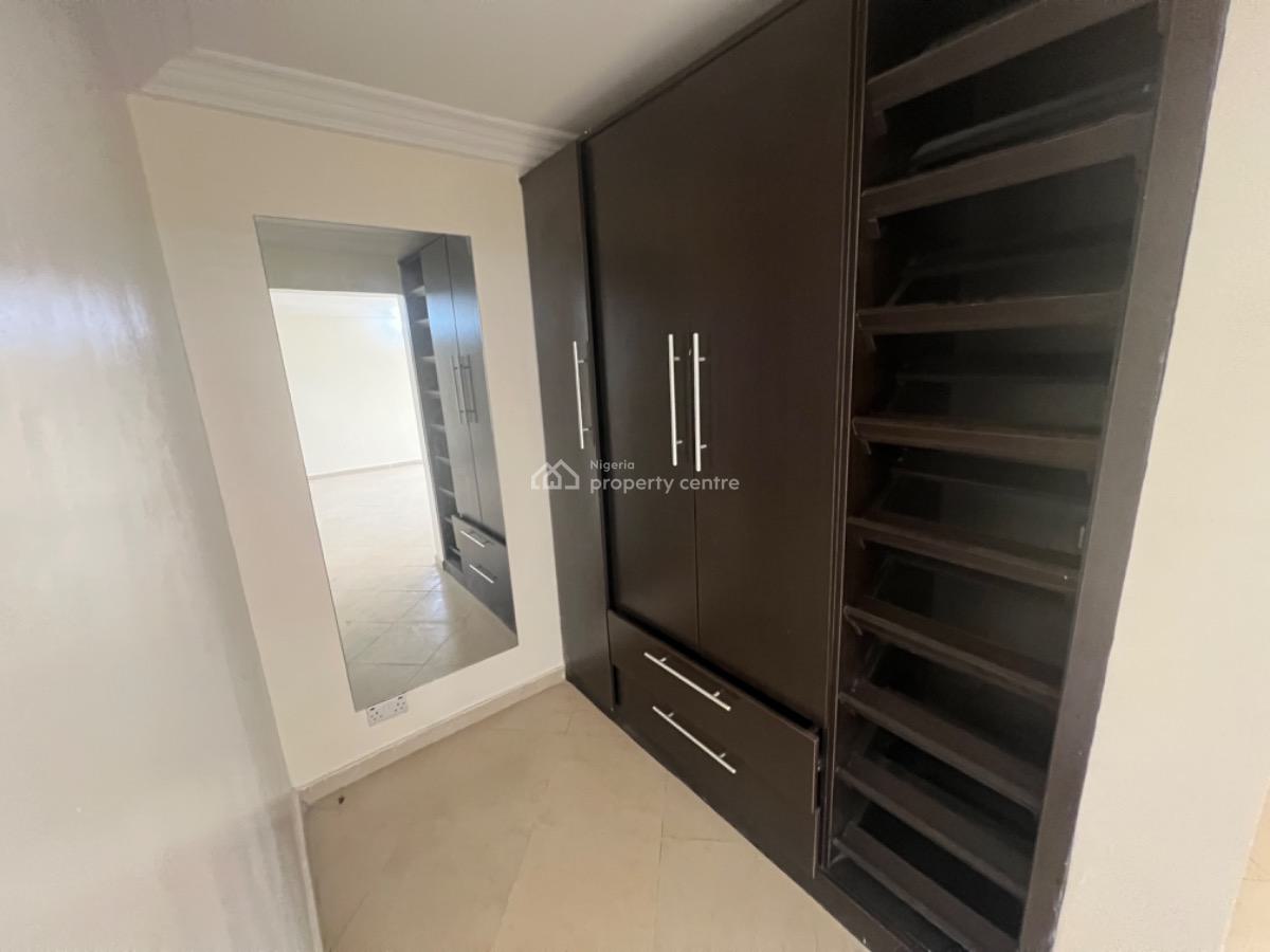 Luxury 2 Bedroom Flat with 1 Room Bq (8kva Solar Inverter), Lekki Phase 1, Lekki, Lagos, Flat / Apartment for Rent