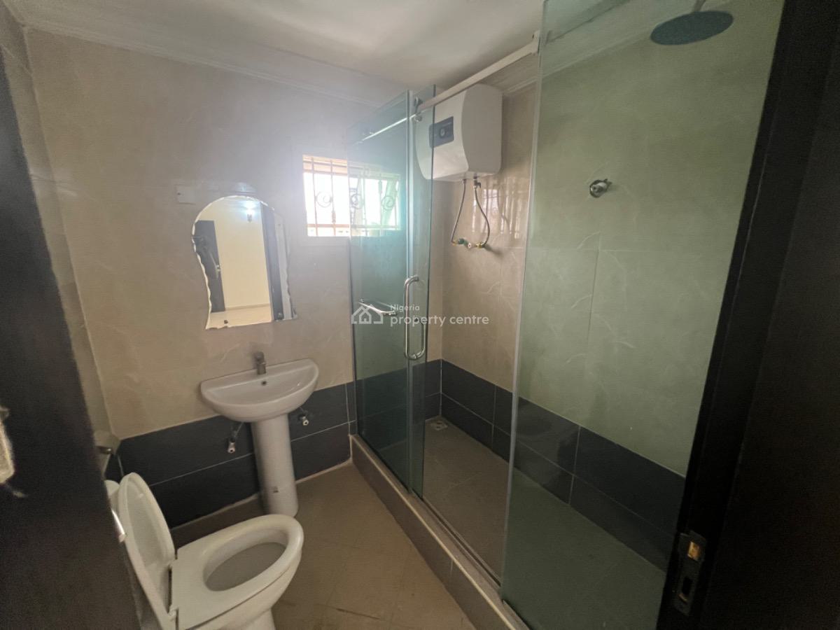Luxury 2 Bedroom Flat with 1 Room Bq (8kva Solar Inverter), Lekki Phase 1, Lekki, Lagos, Flat / Apartment for Rent