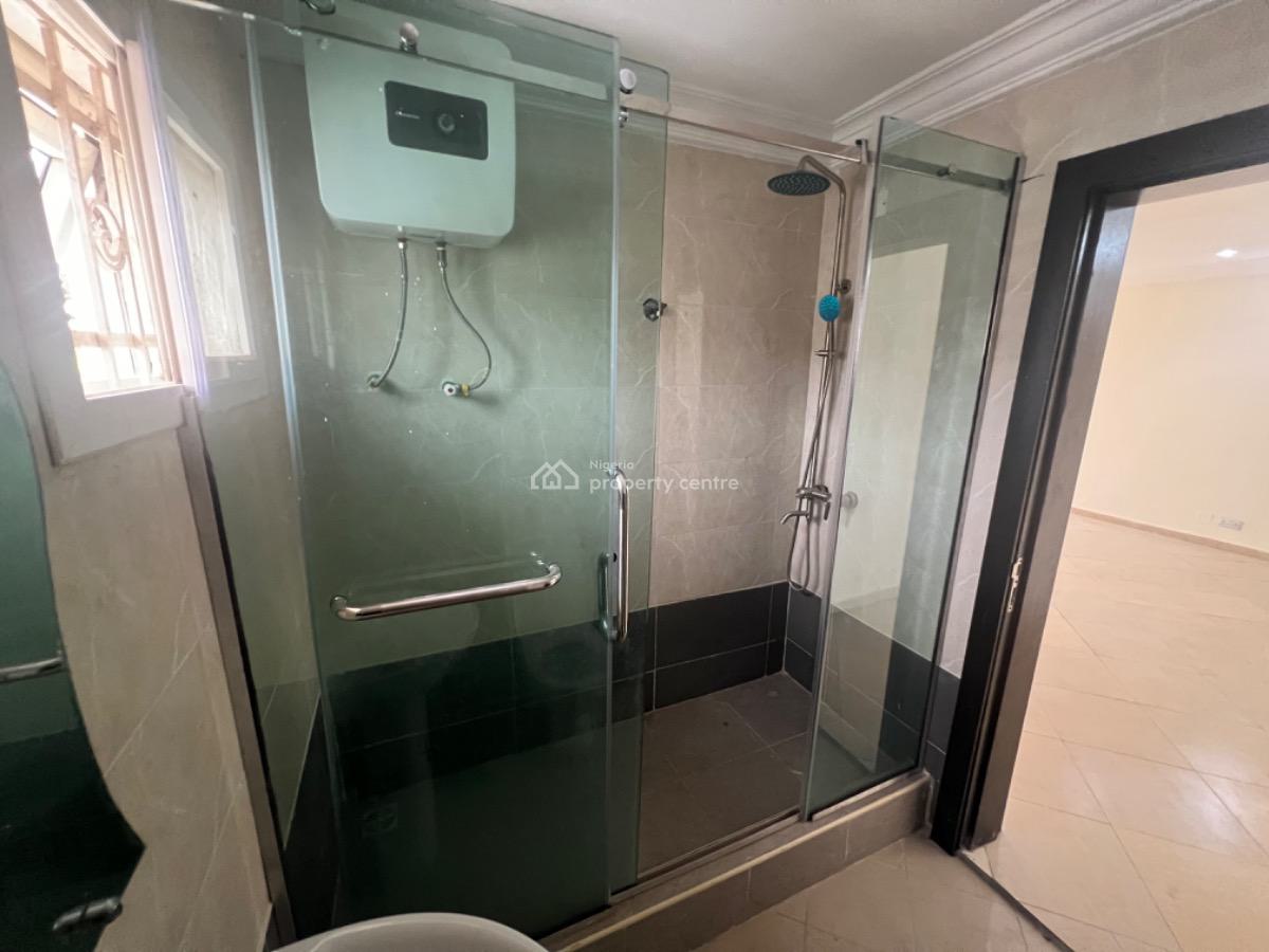 Luxury 2 Bedroom Flat with 1 Room Bq (8kva Solar Inverter), Lekki Phase 1, Lekki, Lagos, Flat / Apartment for Rent