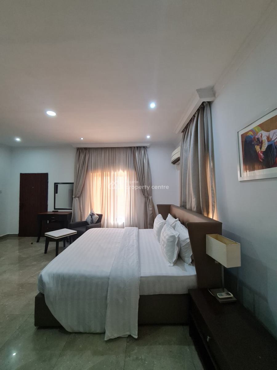 a Deluxe 3-bedroom Pent-apartment, Fully Serviced and Fully Furnished, Off Adeola Odeku, Victoria Island (vi), Lagos, Flat / Apartment for Rent