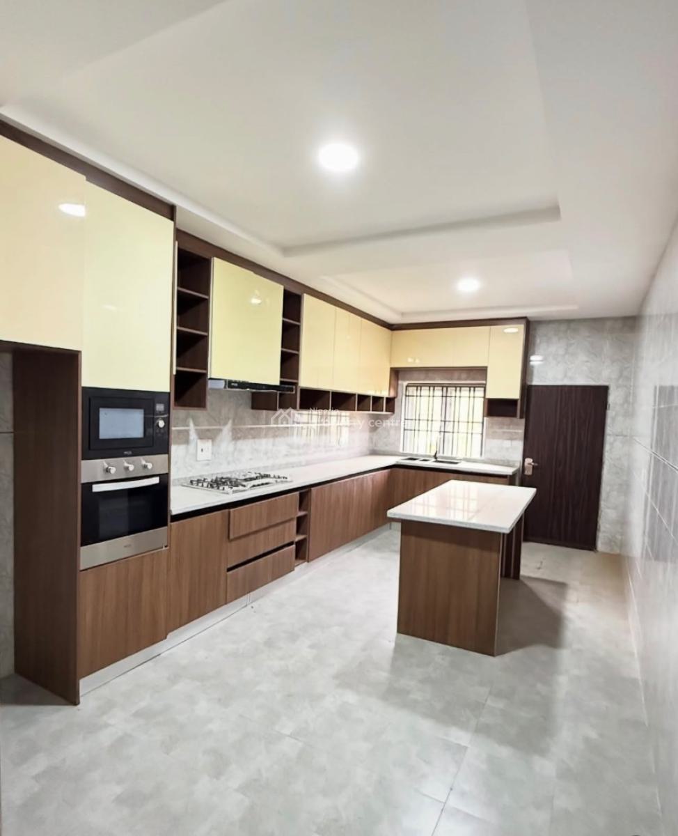 Newly Built 5 Bedroom Semi Detached Duplex + Bq, Guzape District, Abuja, Semi-detached Duplex for Rent