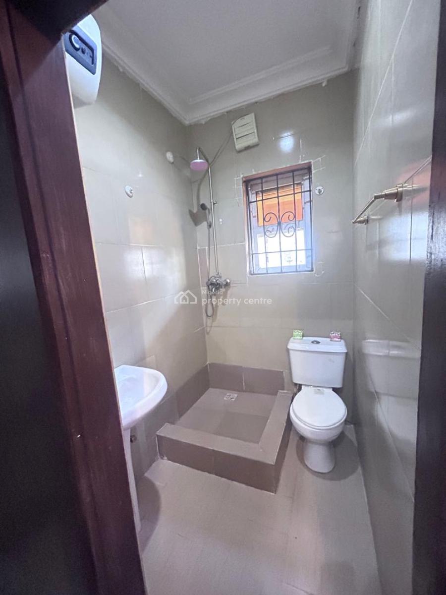 Well Maintained 2 Bedroom Apartment, Orchid, Lekki, Lagos, Flat / Apartment for Sale