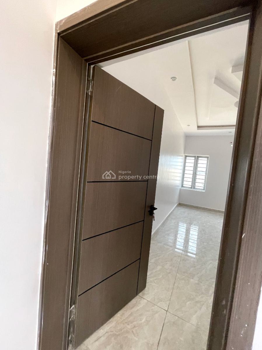 a Brand New 2bedroom Flat, Beach Road Abraham Adesunya, Lekki Phase 2, Lekki, Lagos, Flat / Apartment for Rent