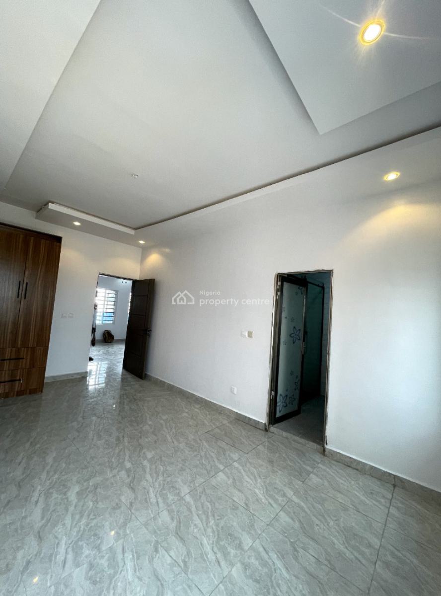 a Brand New 2bedroom Flat, Beach Road Abraham Adesunya, Lekki Phase 2, Lekki, Lagos, Flat / Apartment for Rent