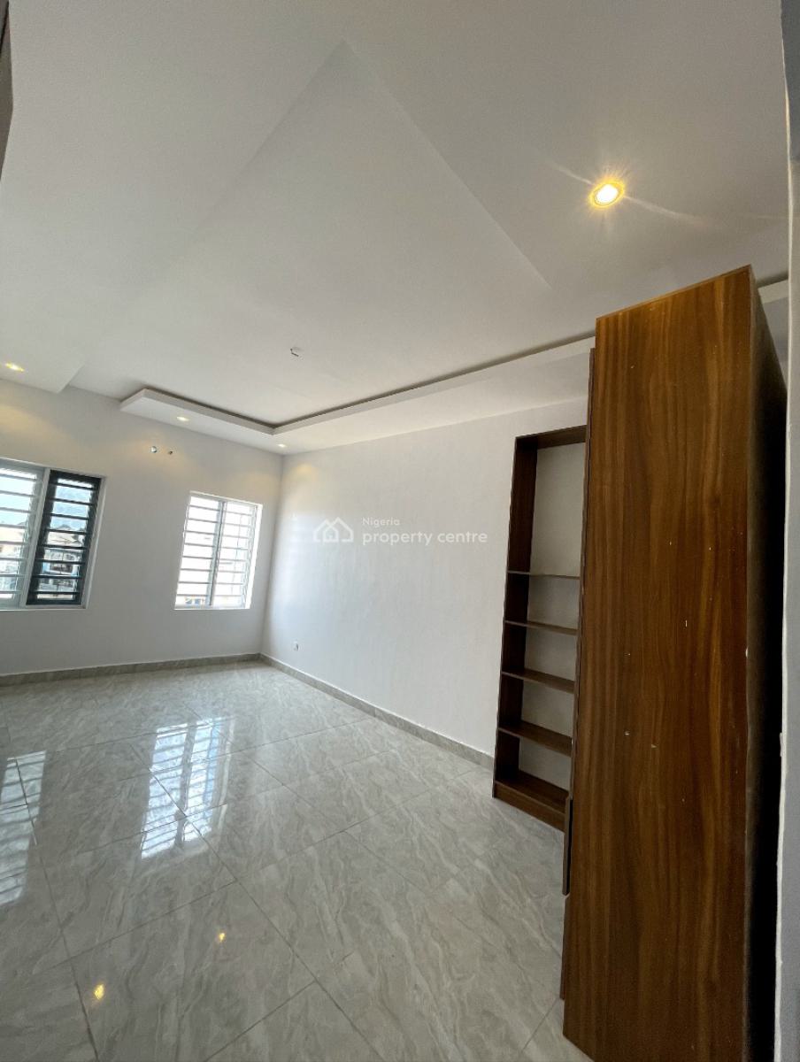 a Brand New 2bedroom Flat, Beach Road Abraham Adesunya, Lekki Phase 2, Lekki, Lagos, Flat / Apartment for Rent