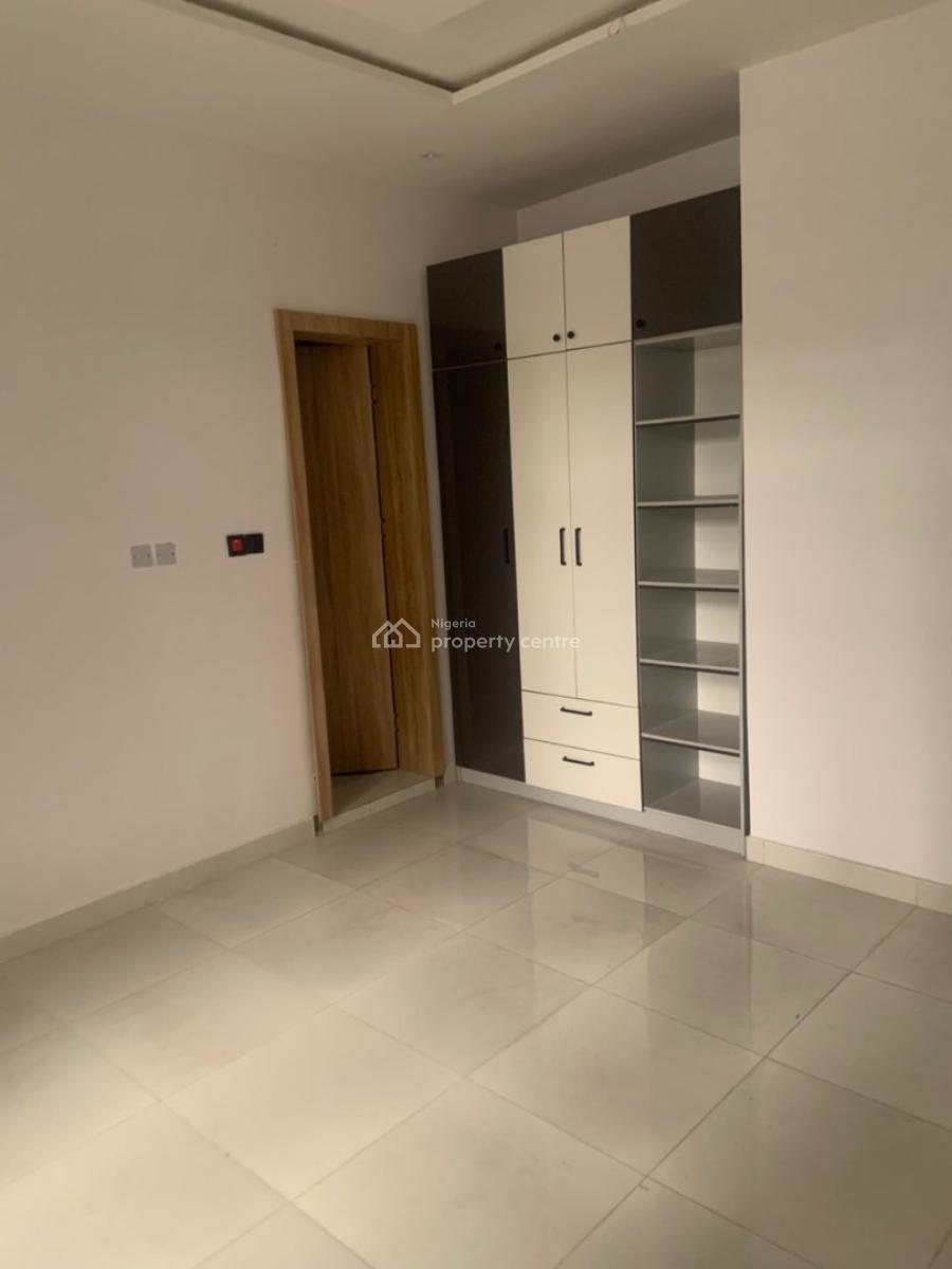 Luxurious 2 Bedroom Apartment, Lekki Scheme Ii, Ajah, Lagos, Flat / Apartment for Sale