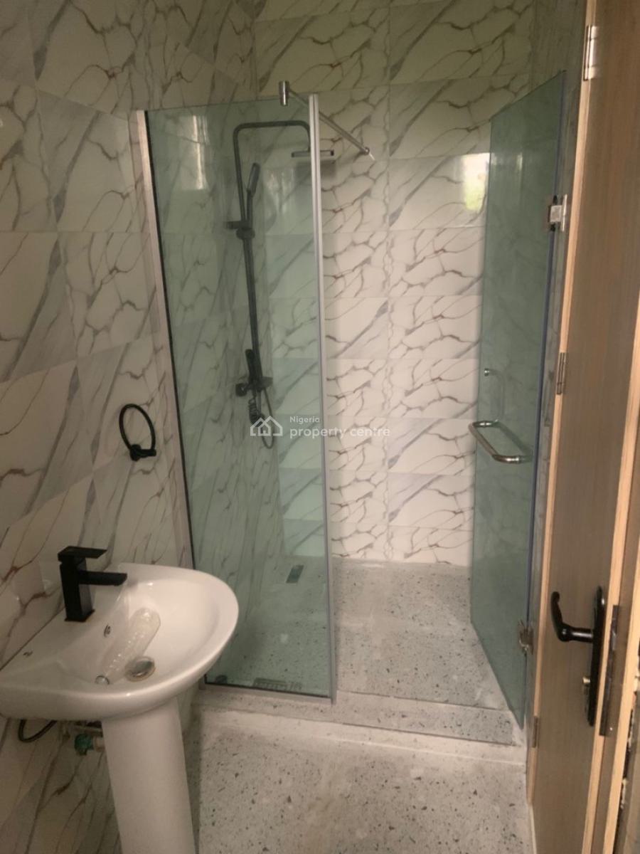 Luxurious 2 Bedroom Apartment, Lekki Scheme Ii, Ajah, Lagos, Flat / Apartment for Sale