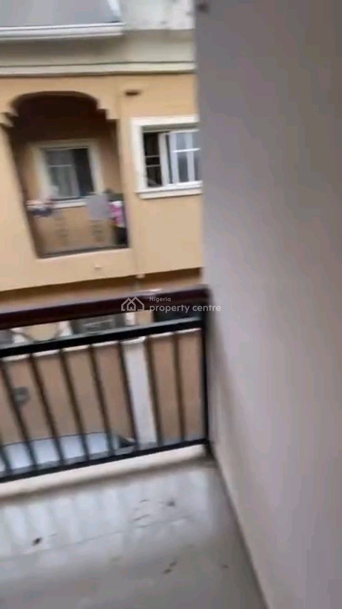 Nicely Renovated 3 Bedroom Up Flat 2 Toilet 2bathroom a Room Ensuite All Tiled with, Off Ilaje Road, Bariga, Shomolu, Lagos, Flat / Apartment for Rent