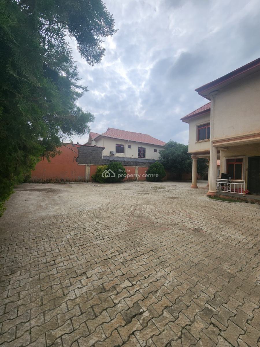Massive 5 Bedroom Duplex in a Fantastic Location, Off 69 Road, Gwarinpa, Abuja, Detached Duplex for Sale