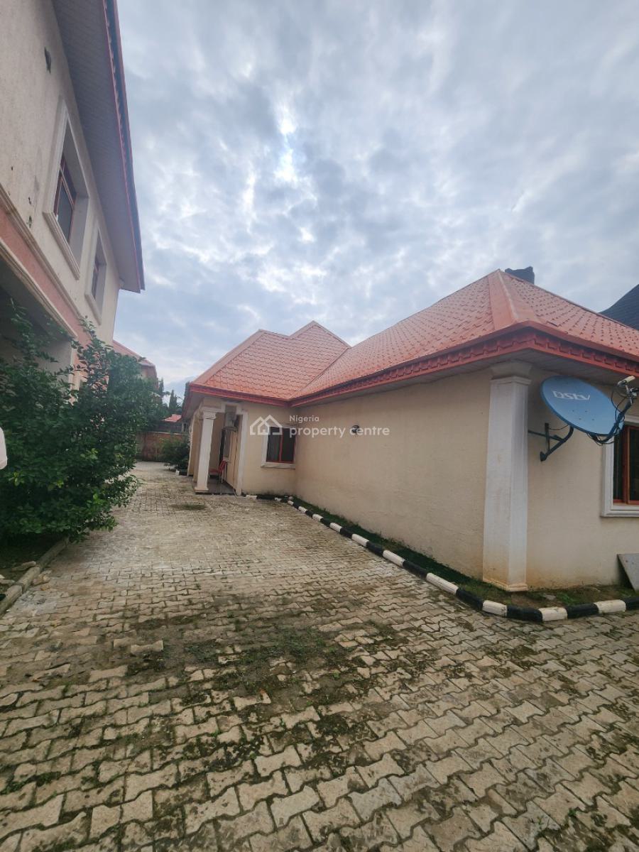 Massive 5 Bedroom Duplex in a Fantastic Location, Off 69 Road, Gwarinpa, Abuja, Detached Duplex for Sale