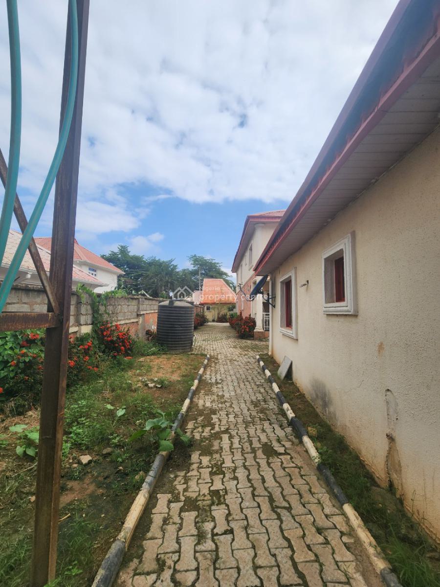 Massive 5 Bedroom Duplex in a Fantastic Location, Off 69 Road, Gwarinpa, Abuja, Detached Duplex for Sale