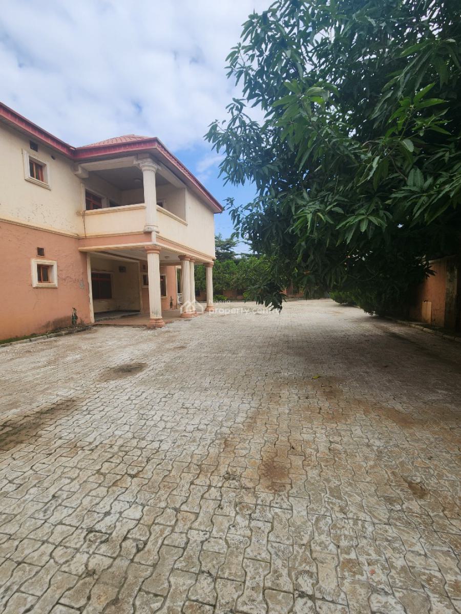 Massive 5 Bedroom Duplex in a Fantastic Location, Off 69 Road, Gwarinpa, Abuja, Detached Duplex for Sale