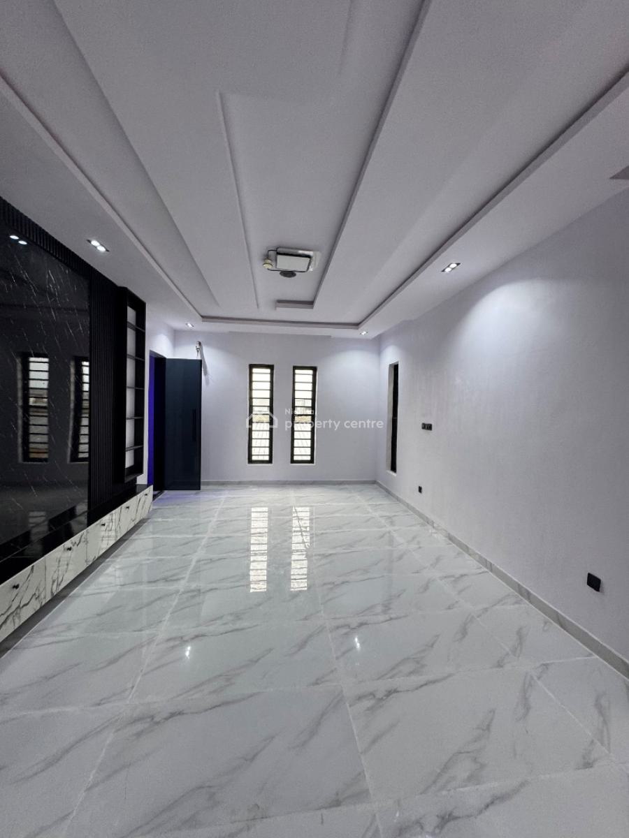 Spacious 5 Bedroom Fully Detached House with Pool, Ikota, Lekki, Lagos, Detached Duplex for Sale