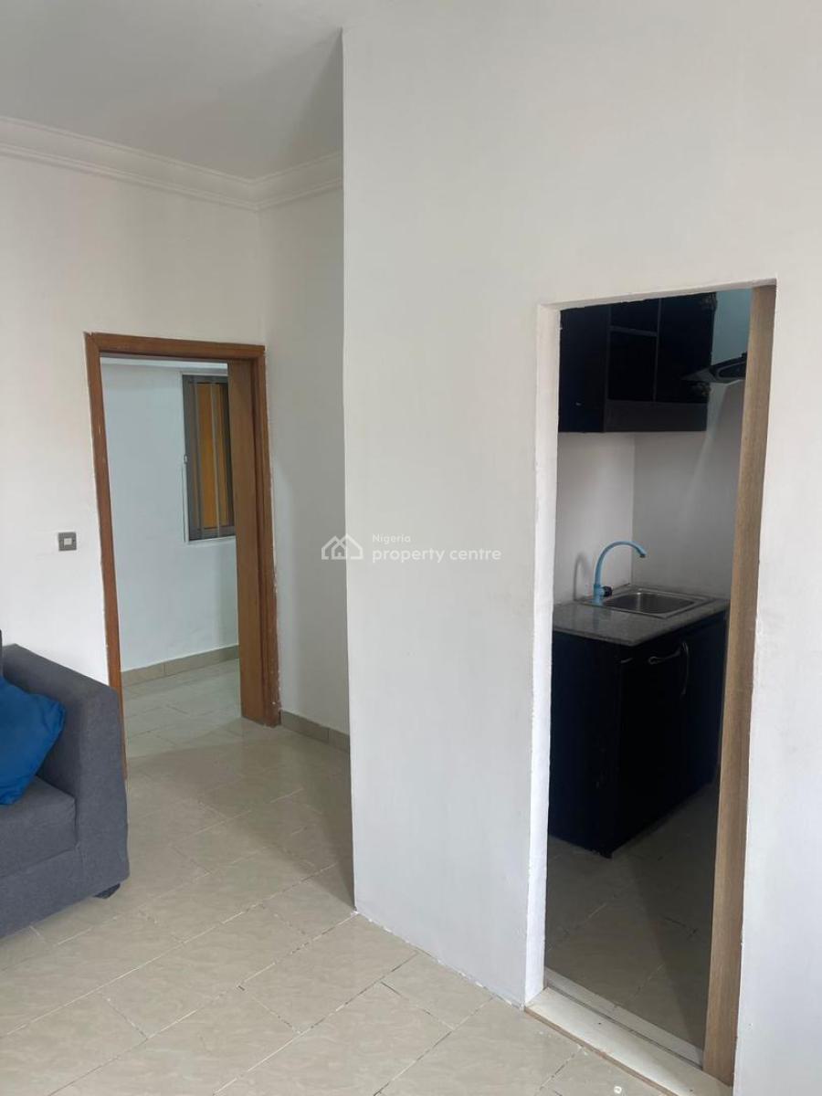 Serviced Mini Flat with Excellent Facilities, Yeye Olofin Street, Lekki Phase 1, Lekki, Lagos, Mini Flat (room and Parlour) for Rent