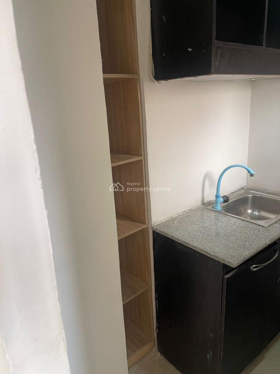 Serviced Mini Flat with Excellent Facilities, Yeye Olofin Street, Lekki Phase 1, Lekki, Lagos, Mini Flat (room and Parlour) for Rent